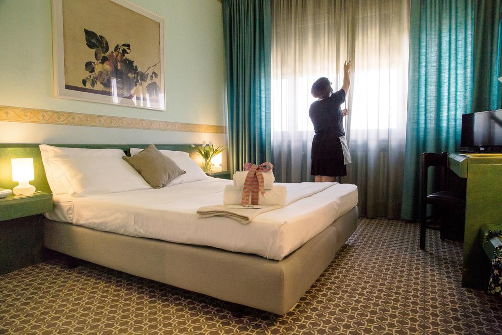Hotel Salera Asti Eksteriør bilde