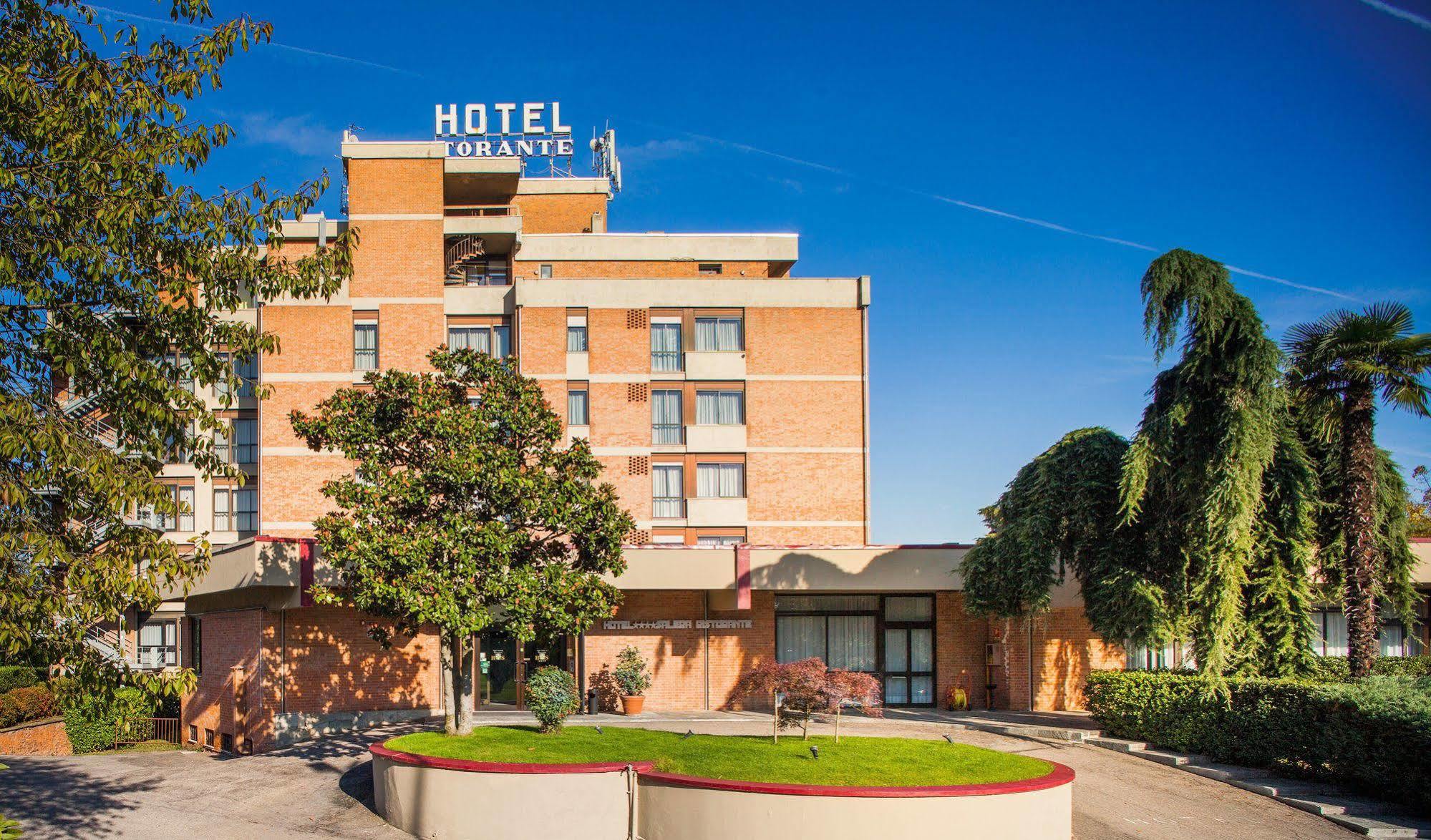 Hotel Salera Asti Eksteriør bilde