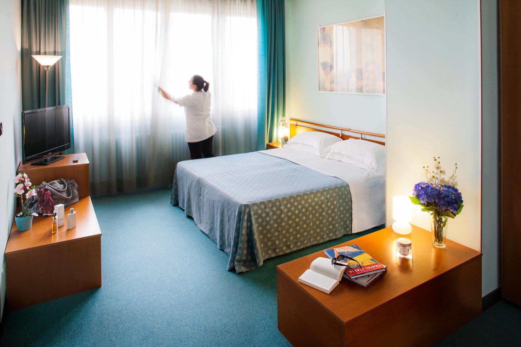 Hotel Salera Asti Eksteriør bilde