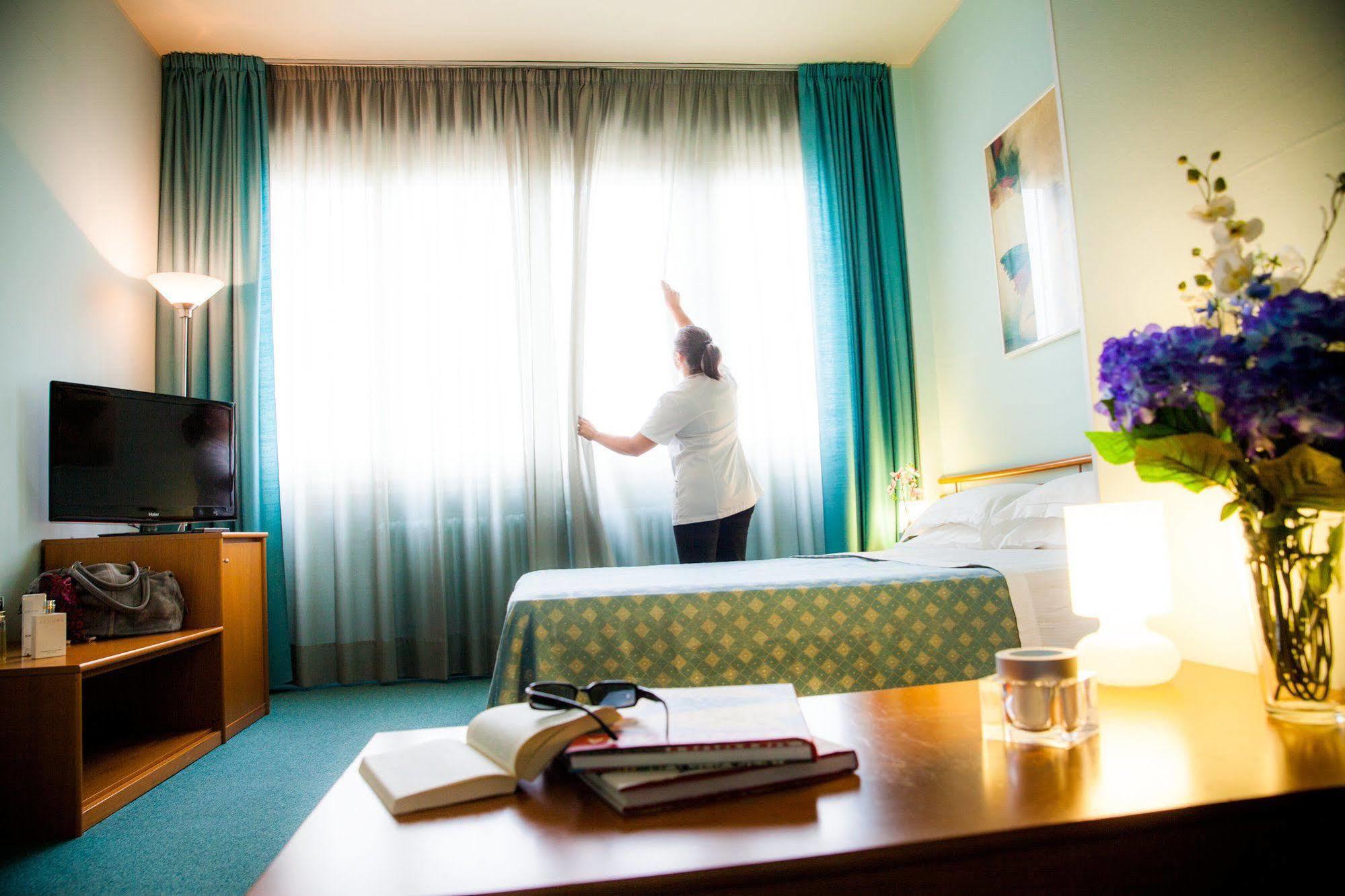 Hotel Salera Asti Eksteriør bilde